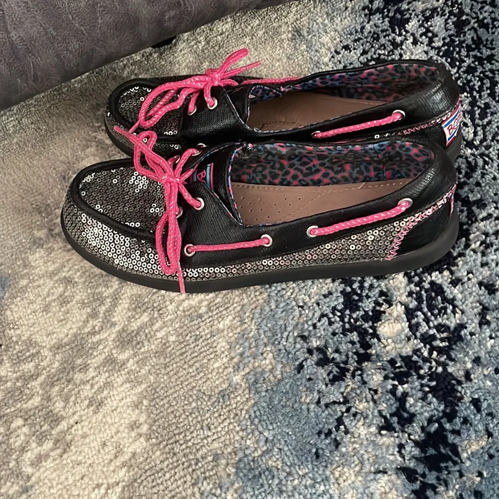 Bobs Skechers glittery boat sandals youth size 5